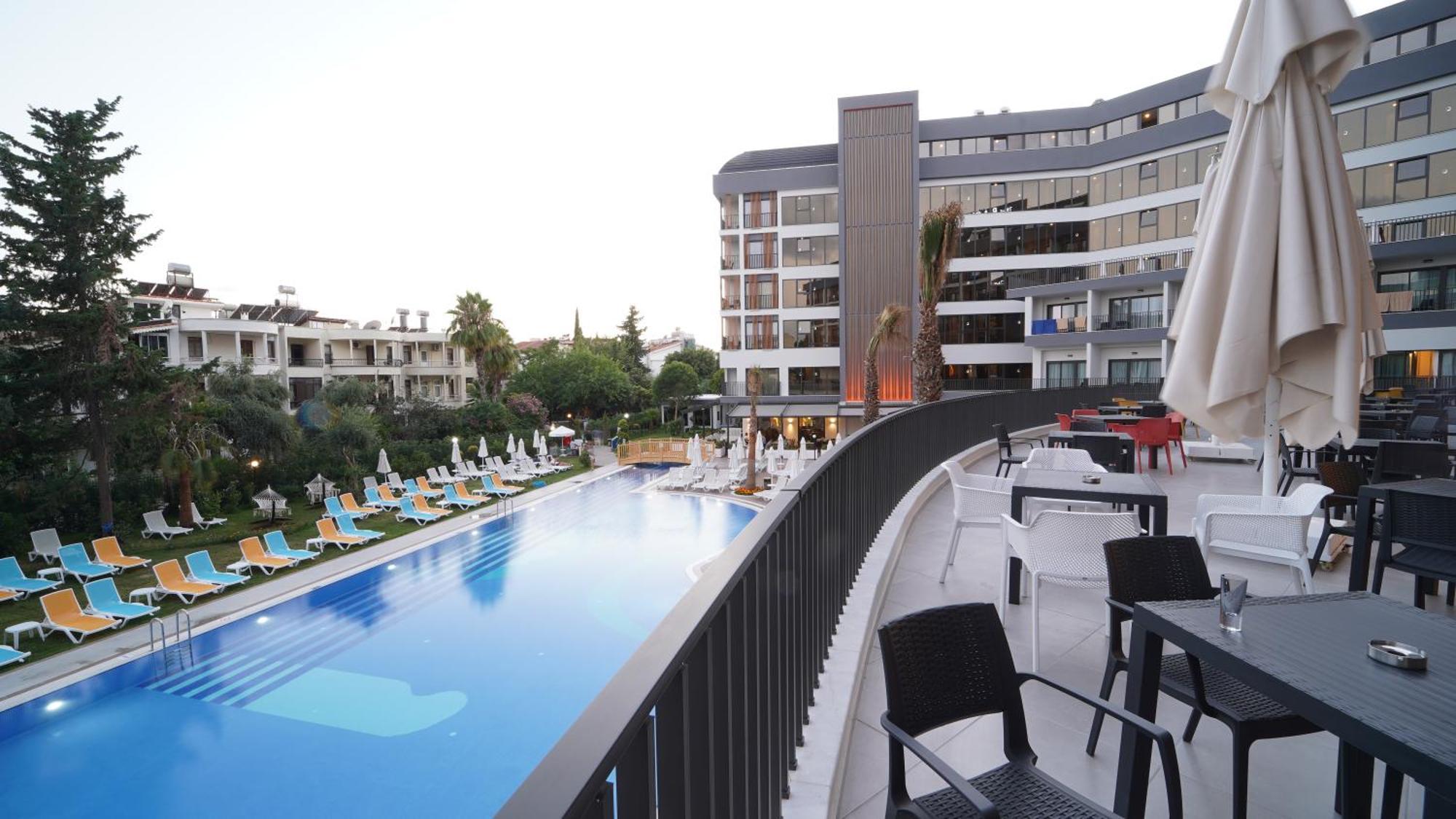 The Raga Side Ultra All Inclusive (Adults Only) エクステリア 写真